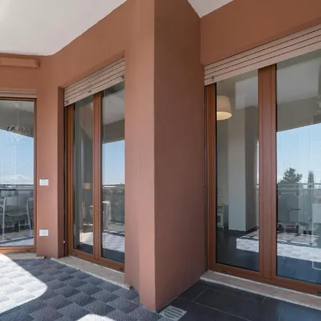 Charming In + Internet Apartment